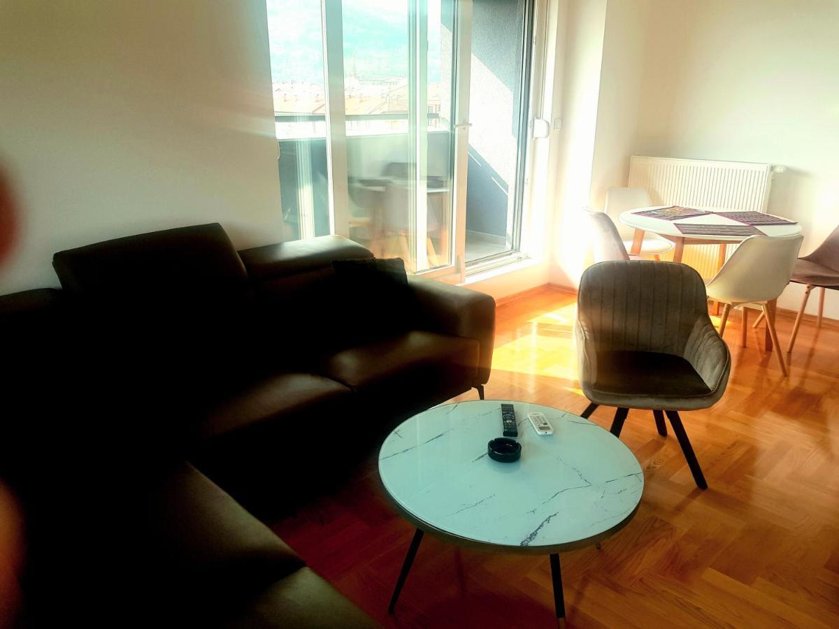 Apartman Venecija Баня-Лука Экстерьер фото