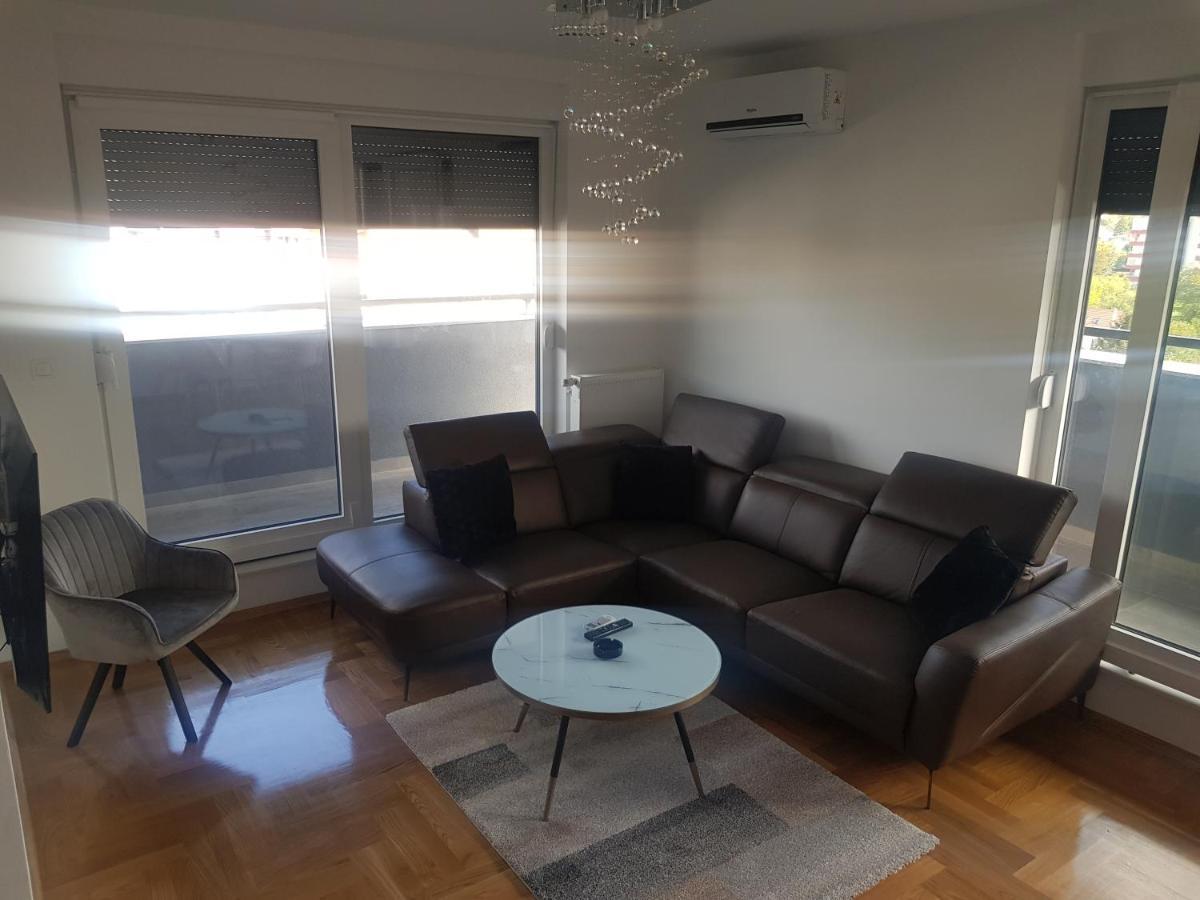 Apartman Venecija Баня-Лука Экстерьер фото
